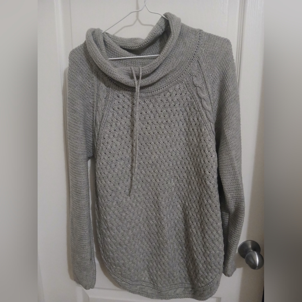 Elegant Gray Cowl Neck Women's Sweater Size Medium